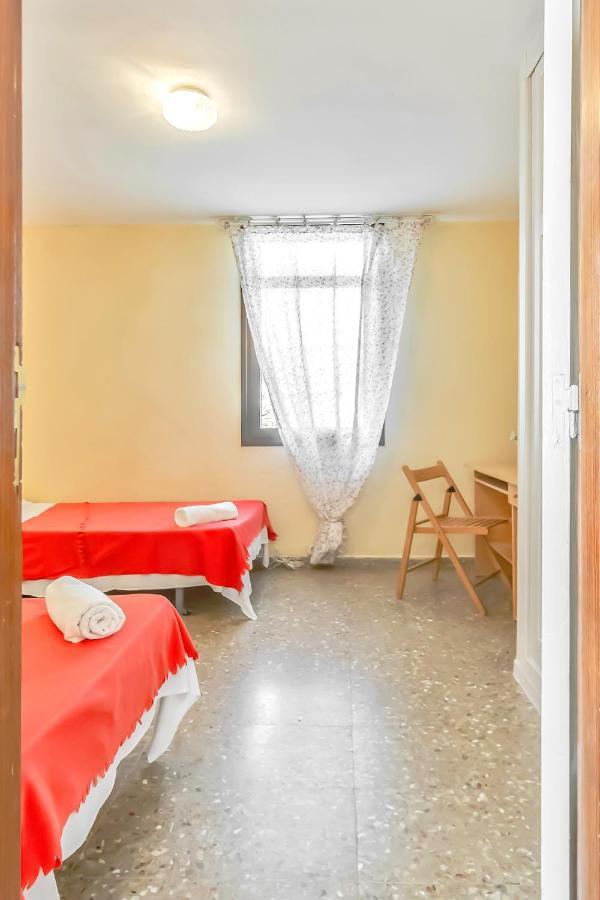 Apartment Near Playa De Las Americas With Wifi And Pool, Tenerife Sur Eksteriør bilde