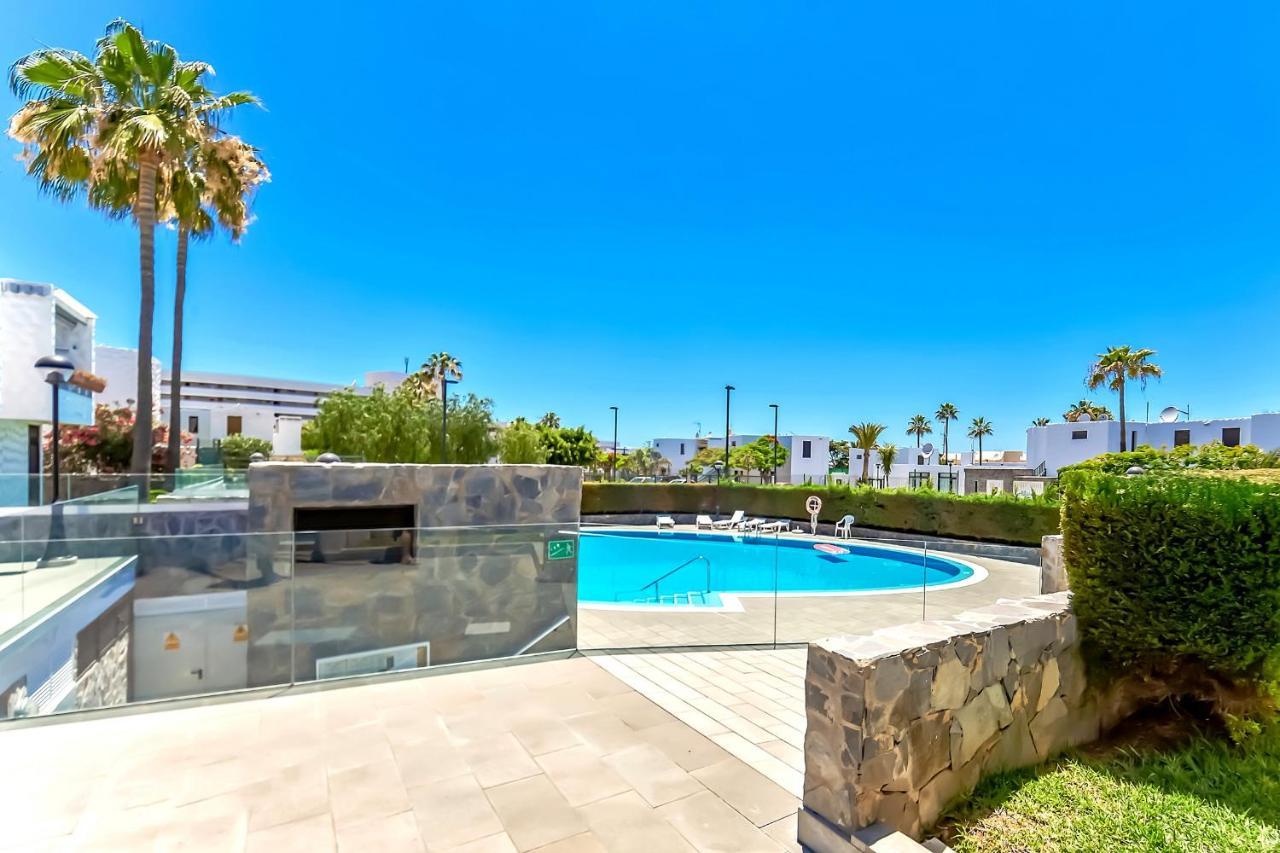 Apartment Near Playa De Las Americas With Wifi And Pool, Tenerife Sur Eksteriør bilde